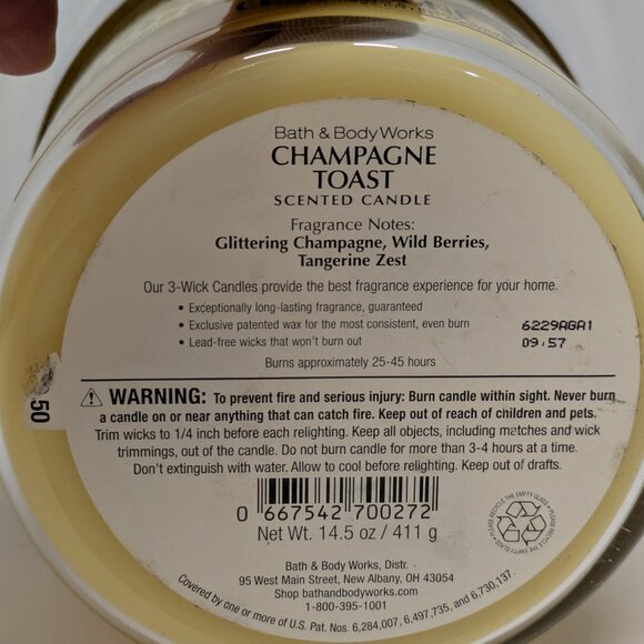 NEW! Bath & Body Works Champagne Toast - 3-Wick Jar Candle - Picture 3 of 3